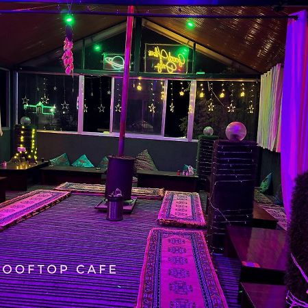 I Love Kasol Hostel & Rooftop Cafe ภายนอก รูปภาพ