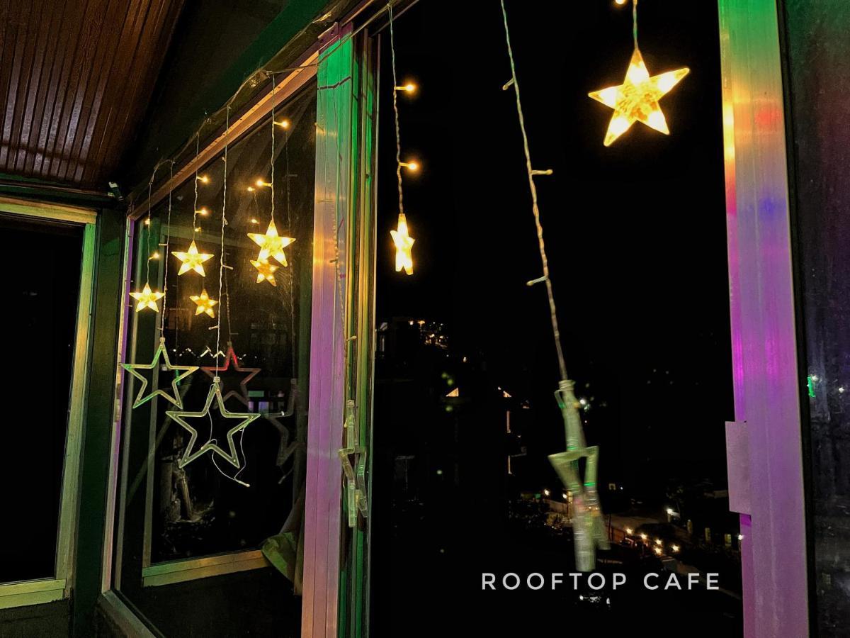 I Love Kasol Hostel & Rooftop Cafe ภายนอก รูปภาพ